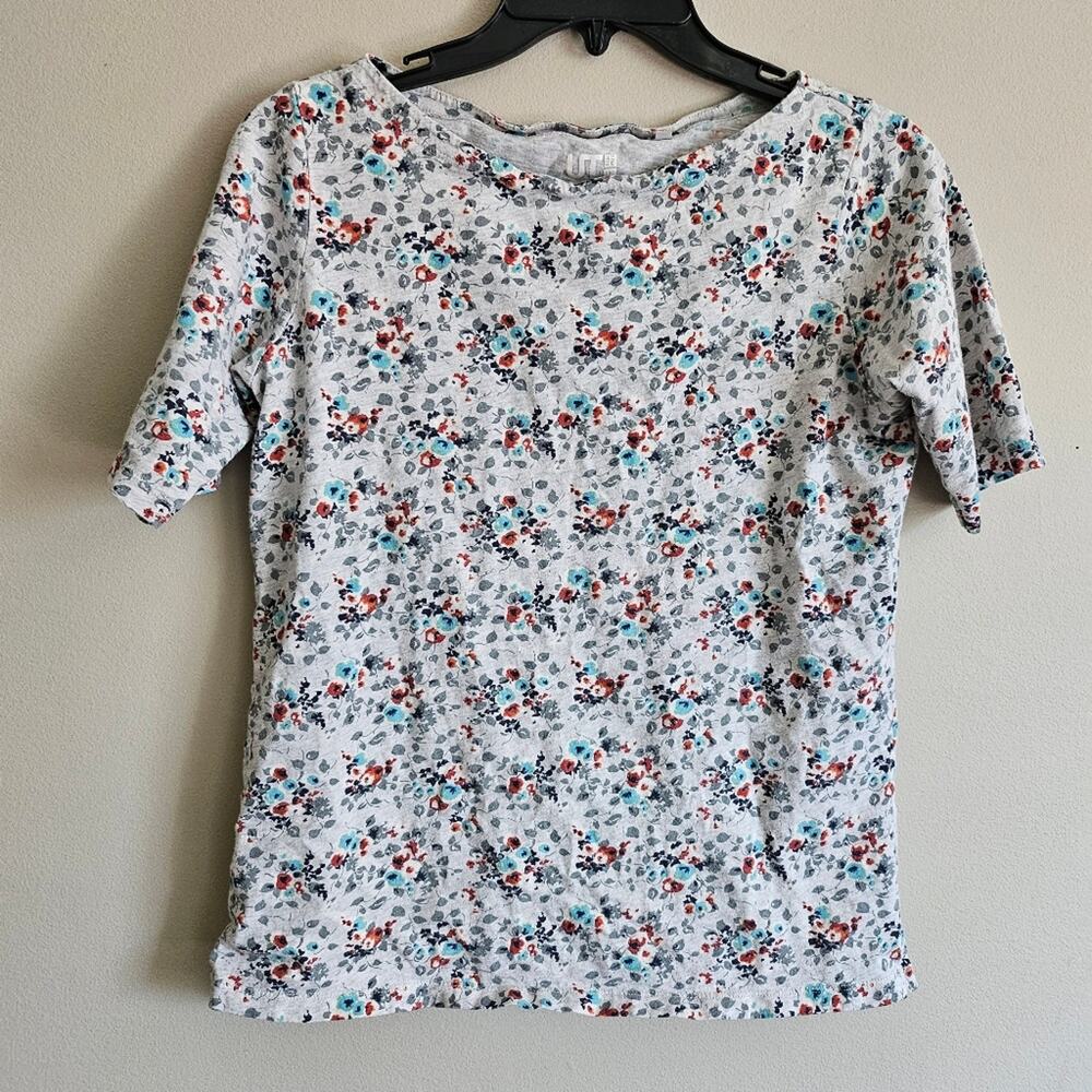 Uniqlo UT Epice Design Gray Floral Short Sleeve Medium Tee